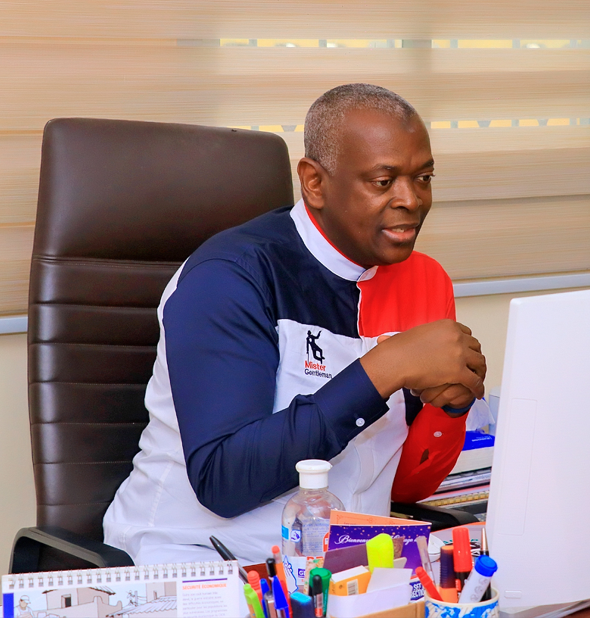 M. DA Dramane, Directeur Central du Groupe Scolaire ANADOR